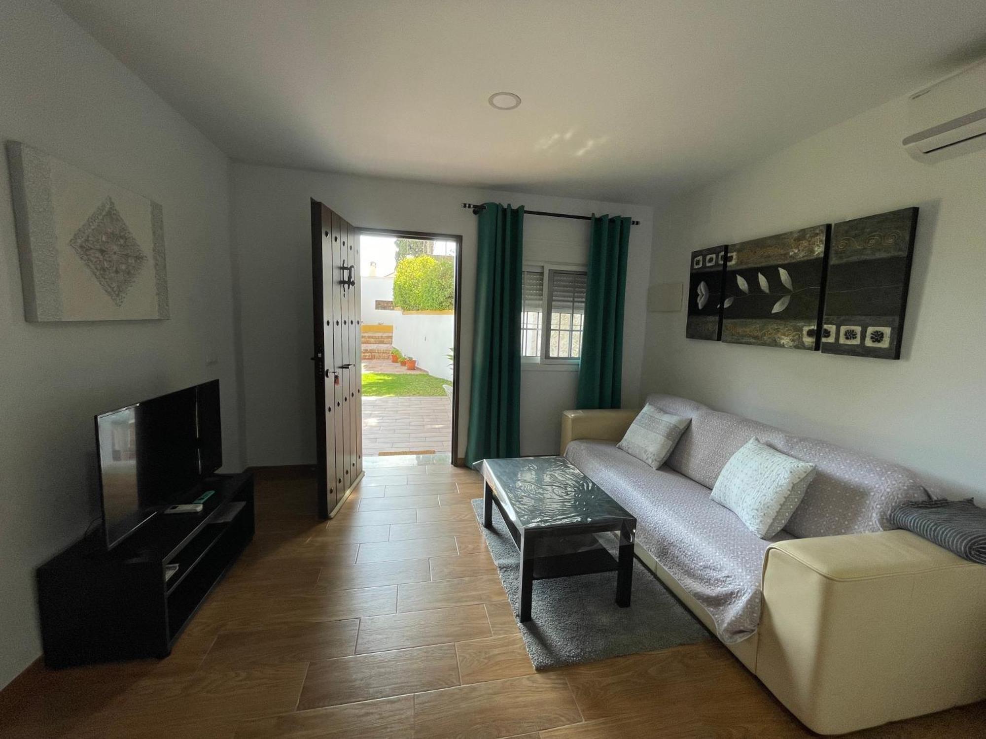 Encantador Apartamento-céntrico-con Amplio Jardín Apartamento