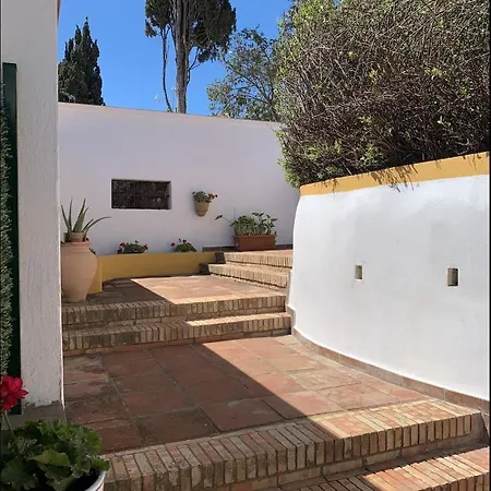 Encantador Apartamento-Centrico-Con Amplio Jardin Torremolinos Exterior photo