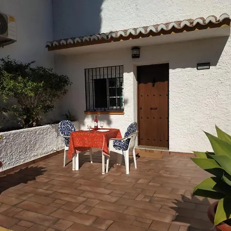 Encantador Apartamento-Centrico-Con Amplio Jardin Torremolinos Exterior photo